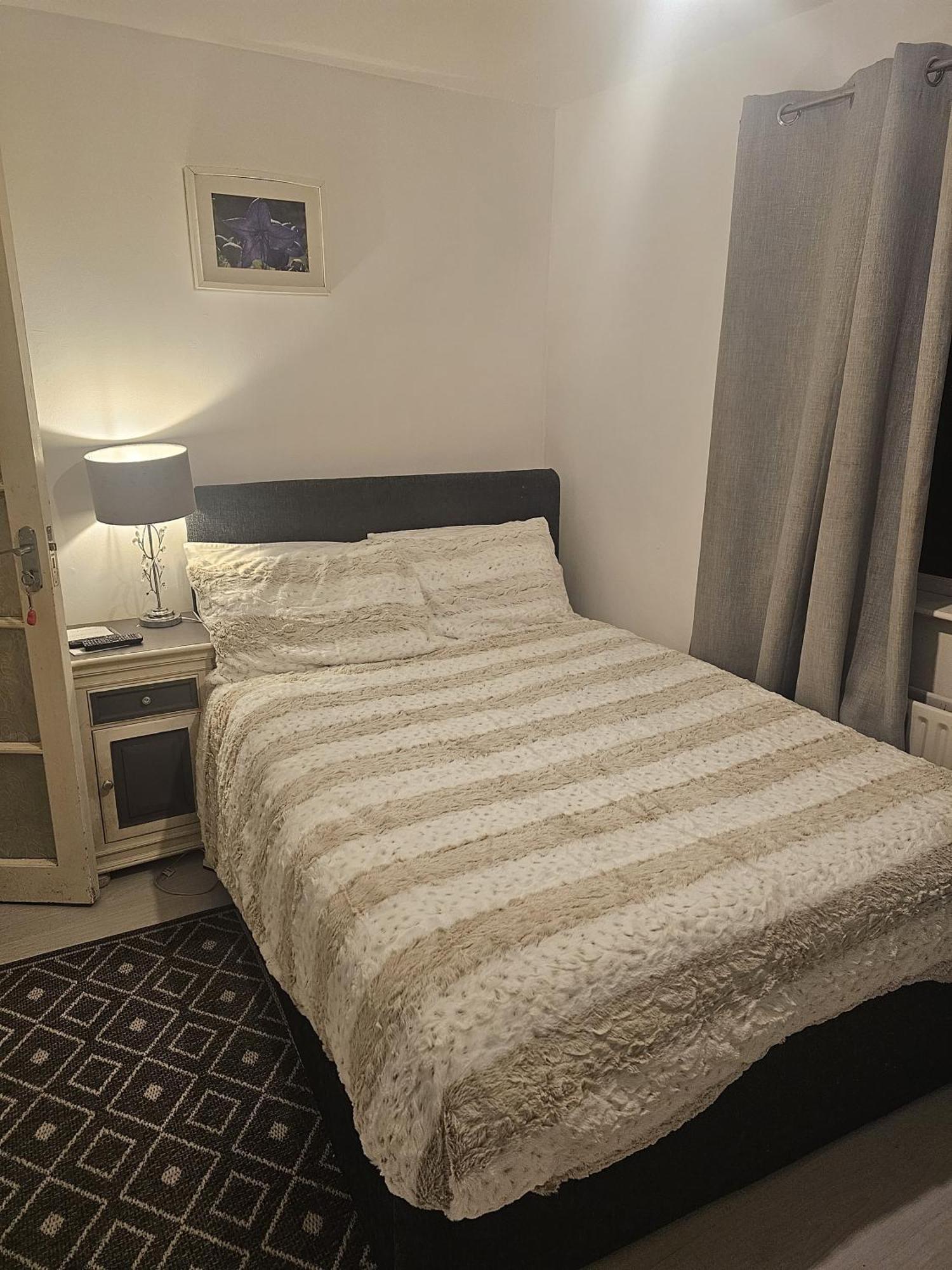 Private Room To Rent Мидлтон Экстерьер фото